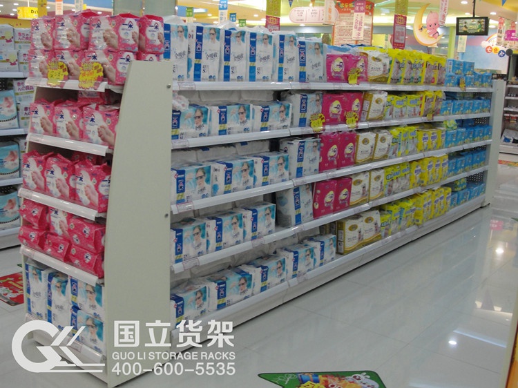 孕嬰店中島貨架