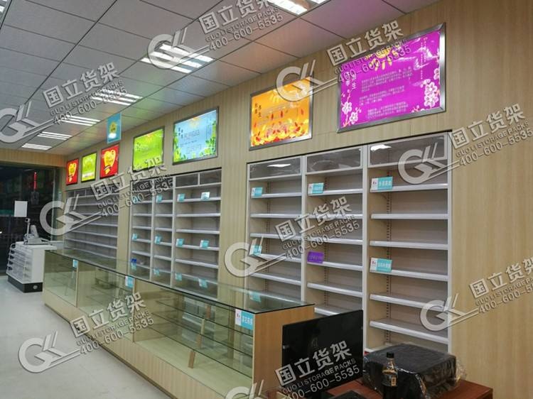 連鎖藥店貨架